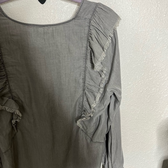Jane And Delancey Gray Ruffle Top Sz XL - Picture 4 of 6